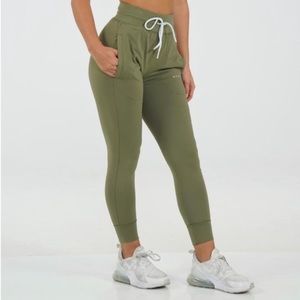 NVGTN OLIVE JOGGERS NWT